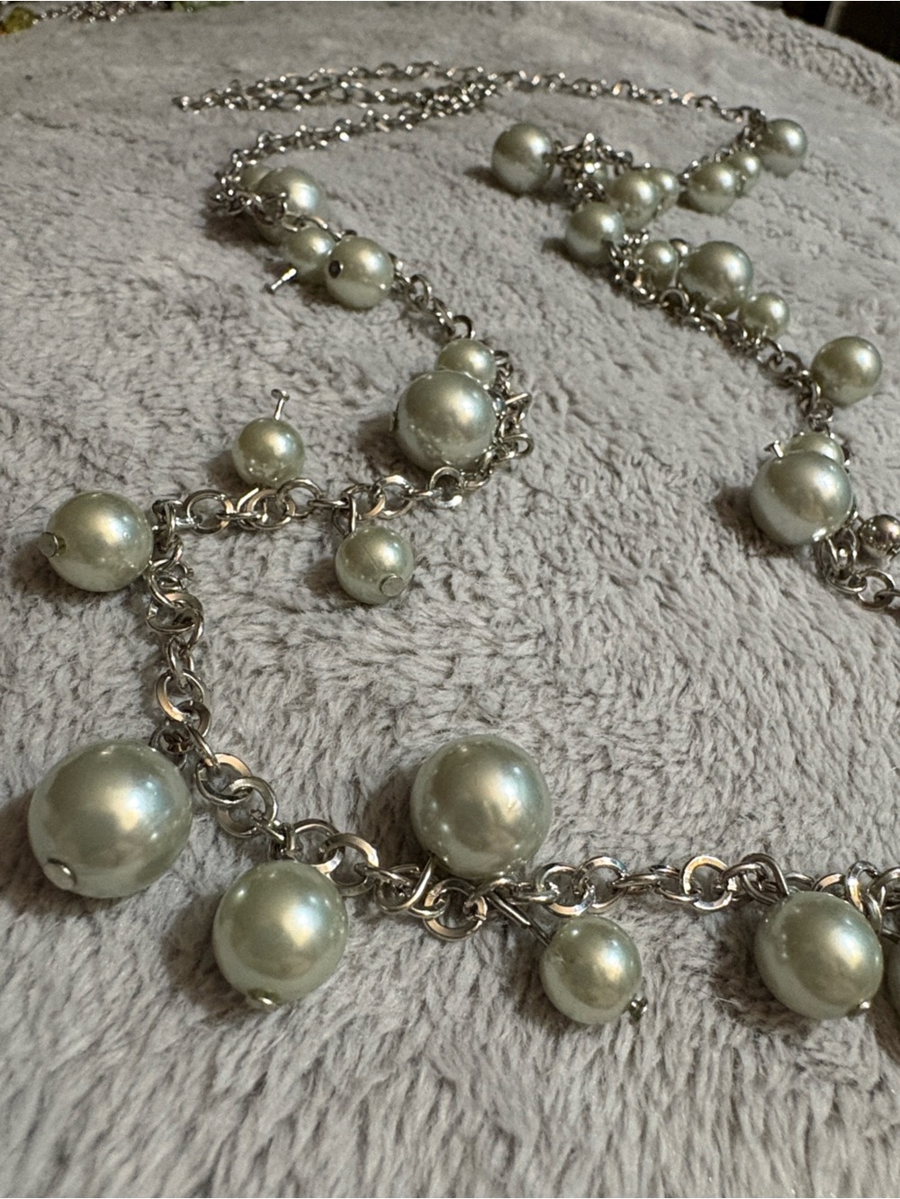Silver Chain Necklace with Cream Pearl Drops